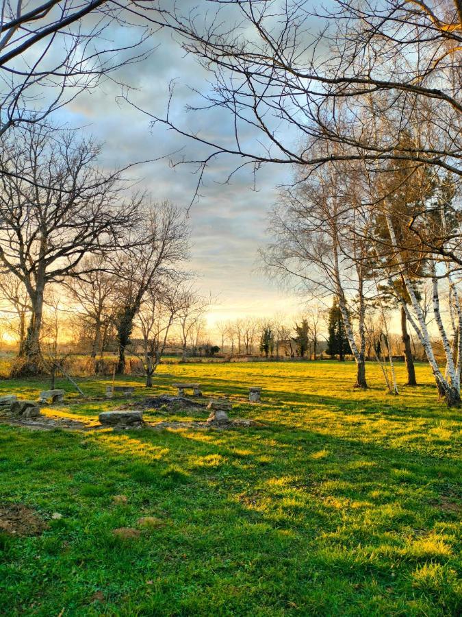Gite Au Gre Du Vent - 12 Personnes - Calme, Nature Et Confort La Goutelle Extérieur photo